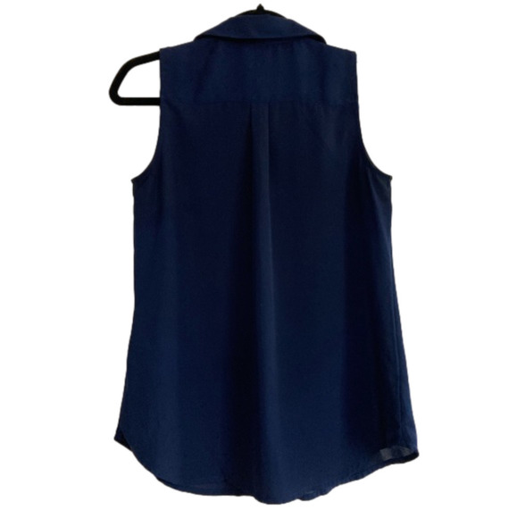 BANANA REPUBLIC navy button down sleeveless blouse. Size XS - Picture 2 of 6